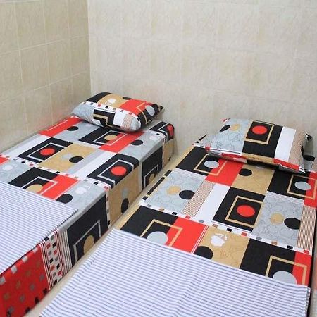 Tri Star Homestay Madiun Exterior foto